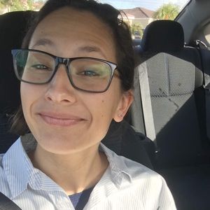 Meet your Posher, Lauren